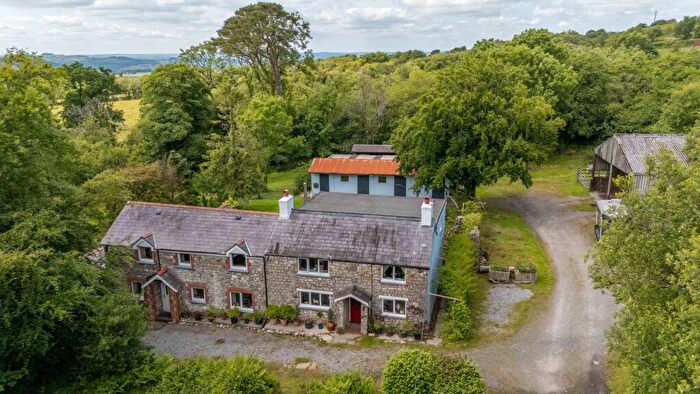 6 Bedroom Equestrian Facility For Sale In Heol Ddu, Nr Llandeilo, SA18