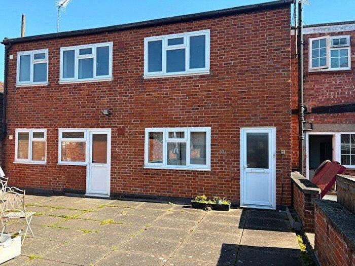 3 Bedroom Flat To Rent In Market Place, Wokingham, RG40