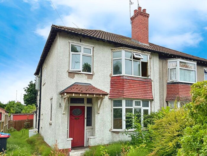 3 Bedroom Semi Detached House For Sale In Kingsway, Chester, Cheshire, CH2