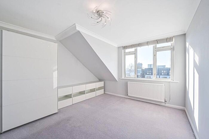 2 Bedroom Flat To Rent In Haverstock Hill, Hampstead, London, NW3