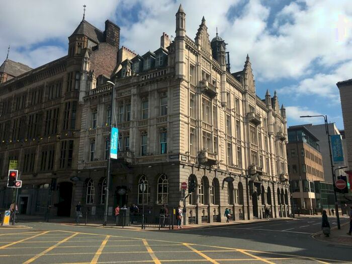 1 Bedroom Apartment To Rent In Pearl Chambers, East Parade, LS1