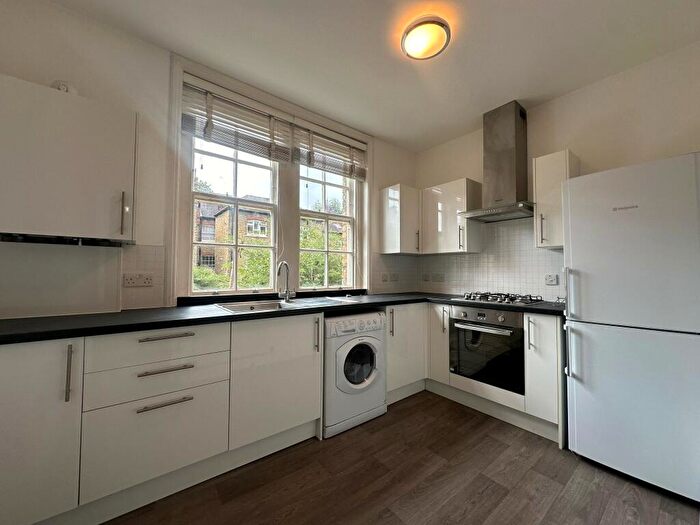1 Bedroom Apartment To Rent In Burton Grove, London, SE17