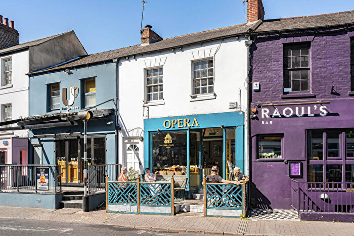1 Bedroom Apartment To Rent In Walton Street, Oxford, Oxfordshire, OX2