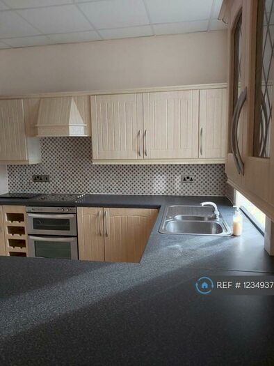 2 Bedroom Terraced House To Rent In Hilton Street, Bury, BL9