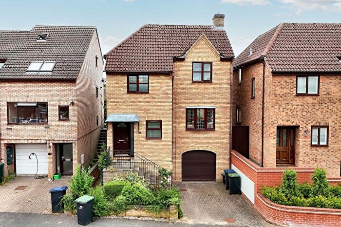 4 Bedroom Detached House For Sale In Crockfords Road, Newmarket, CB8