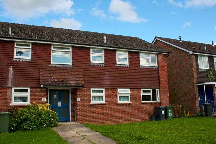 1 Bedroom Flat To Rent In Hornhatch, Chilworth, Guildford, GU4