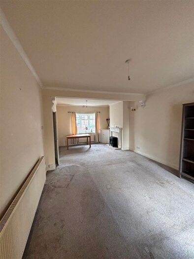 3 Bedroom Property To Rent In Tong Street, Walsall, WS1