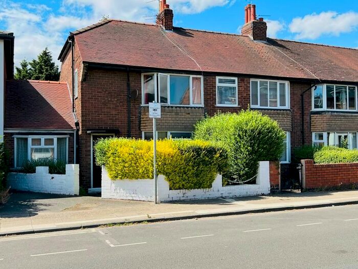 2 Bedroom End Of Terrace House For Sale In Mill Lane, Heworth, York, YO31