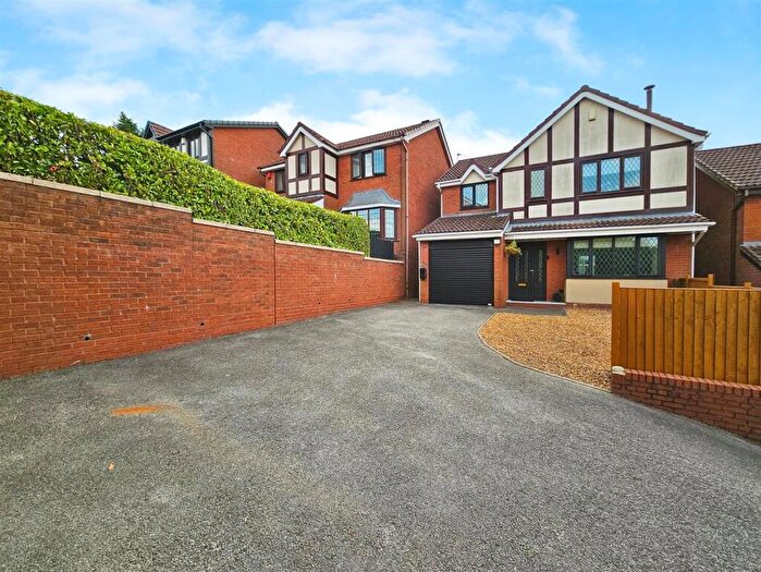 4 Bedroom Detached House For Sale In Ashover Grove, Stoke-On-Trent, Staffordshire, ST6