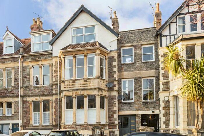 2 Bedroom Flat To Rent In Blenheim Road, Redland, Bristol, BS6