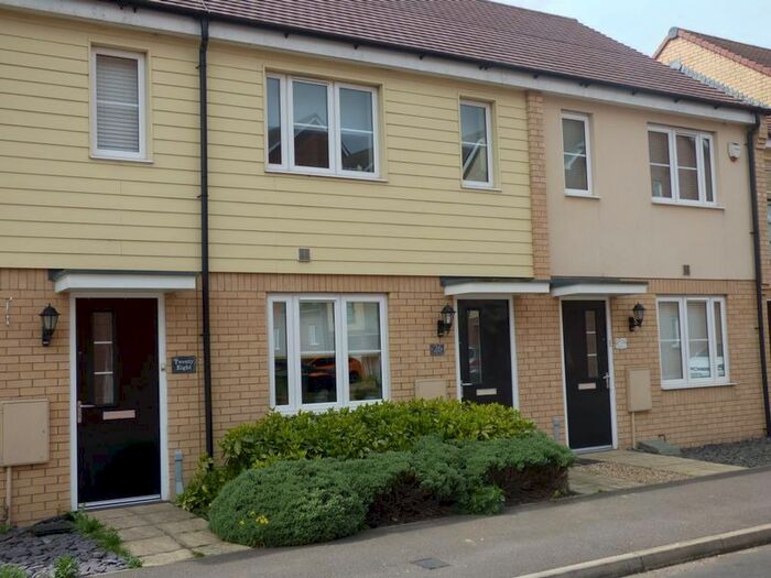 2 Bedroom Terraced House To Rent In Leyland Road, Dunstable LU6