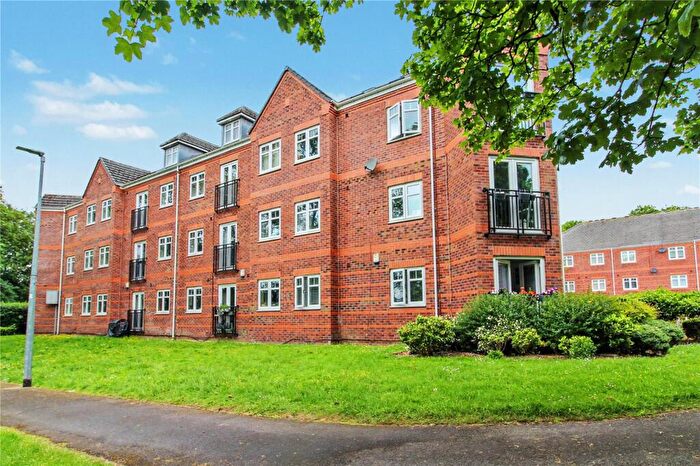 2 Bedroom Flat For Sale In Brackenhurst Place, Moortown, Leeds, West Yorkshire, LS17