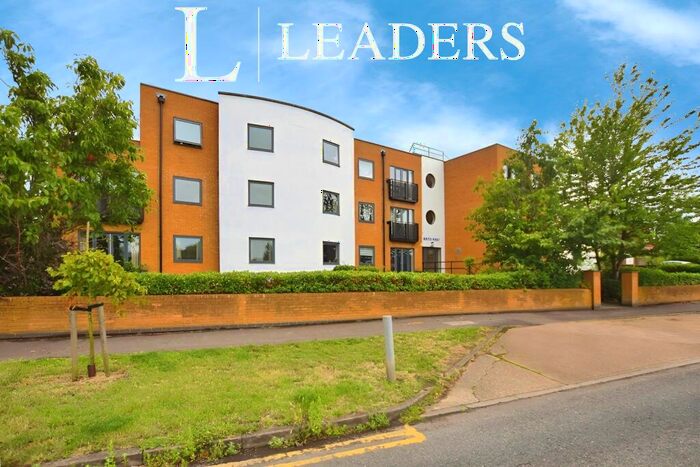 2 Bedroom Apartment To Rent In South Point, Westcliff On Sea, SS0