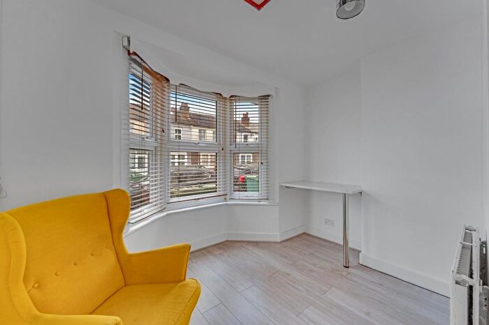 5 Bedroom Property To Rent In Frederick Road, Sutton, SM1