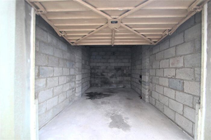 Garage / Parking To Rent In Westfield Park, Bristol, Somerset, BS6