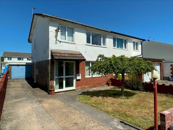 3 Bedroom House To Rent In Swn-Y-Nant, Pencoed, CF35