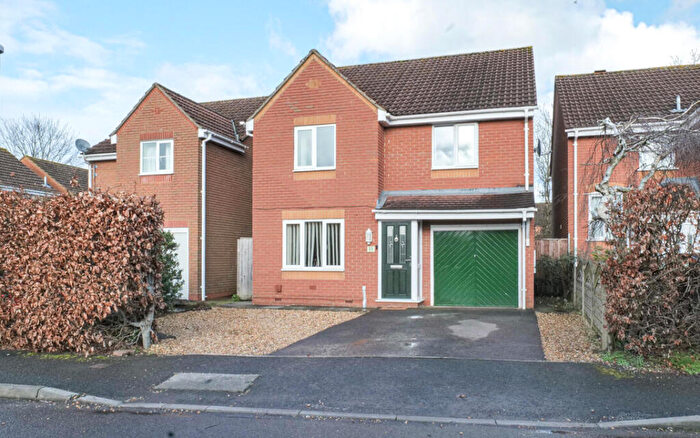 4 Bedroom Detached House For Sale In Clover Close, Melksham, SN12