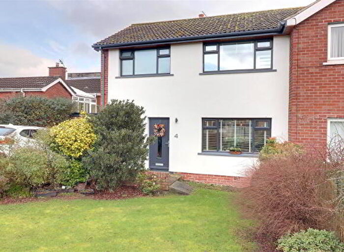 3 Bedroom Semi-Detached House For Sale In Dixon Park, Bangor, BT19