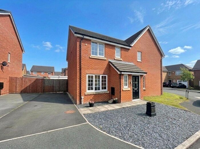3 Bedroom Semi-Detached House For Sale In Goldfinch Drive, Clifton, Preston, PR4