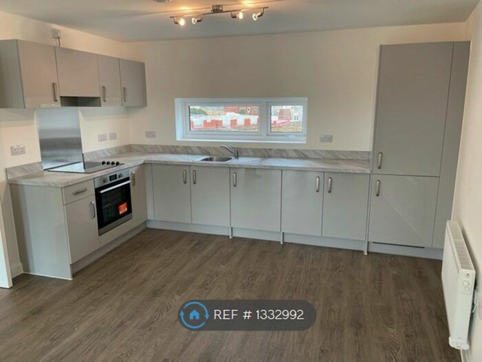 1 Bedroom Flat To Rent In Oxleigh Way, Bristol, BS34