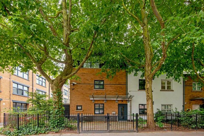 1 Bedroom Flat To Rent In London Lane, London, E8