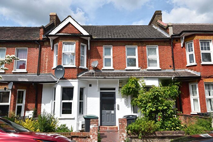 1 Bedroom Flat To Rent In Terront Road, London, N15