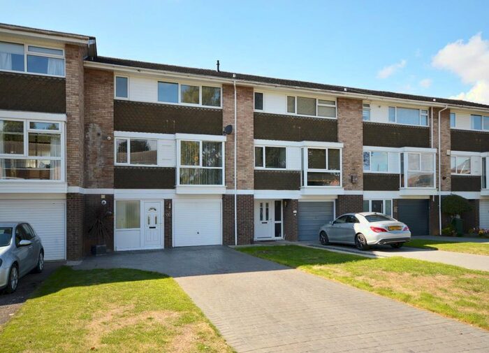 4 Bedroom Town House For Sale In Dragons Hill Gardens, Keynsham, Bristol, BS31