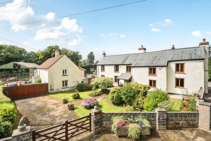 6 Bedroom Detached House For Sale In Beaworthy, Devon, EX21