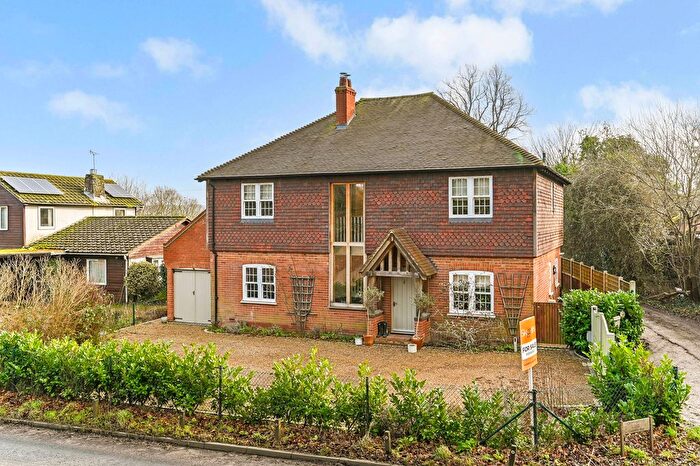 4 Bedroom Detached House For Sale In Canterbury Road, Kennington, TN25