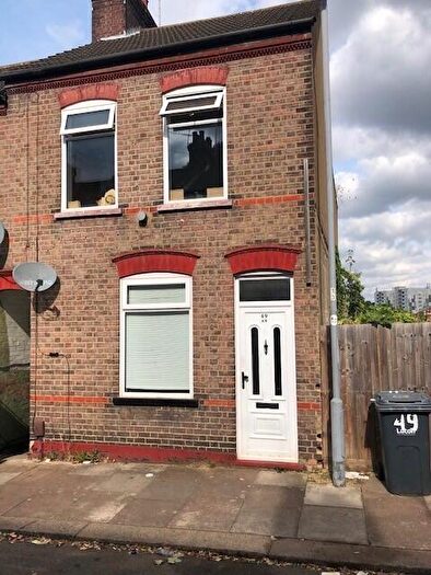 1 Bedroom Flat To Rent In Baker Street, Luton, Bedfordshire, LU1