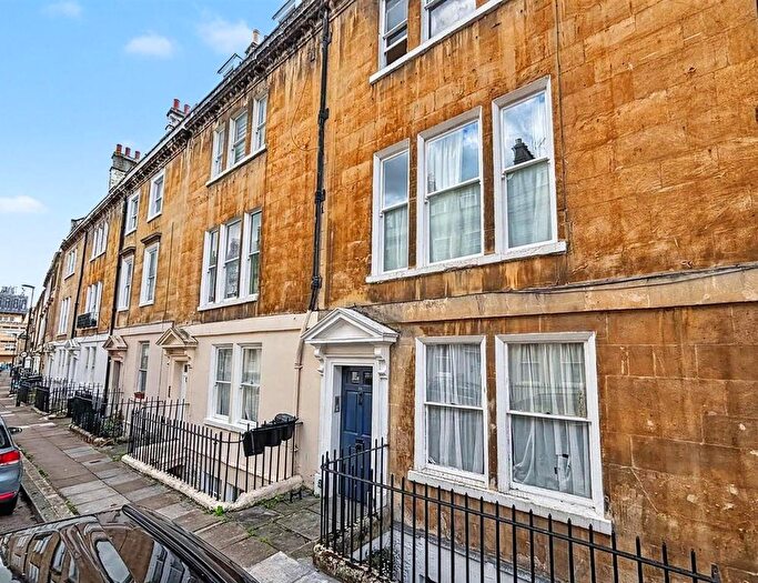 3 Bedroom Maisonette For Sale In New King Street, Bath, BA1