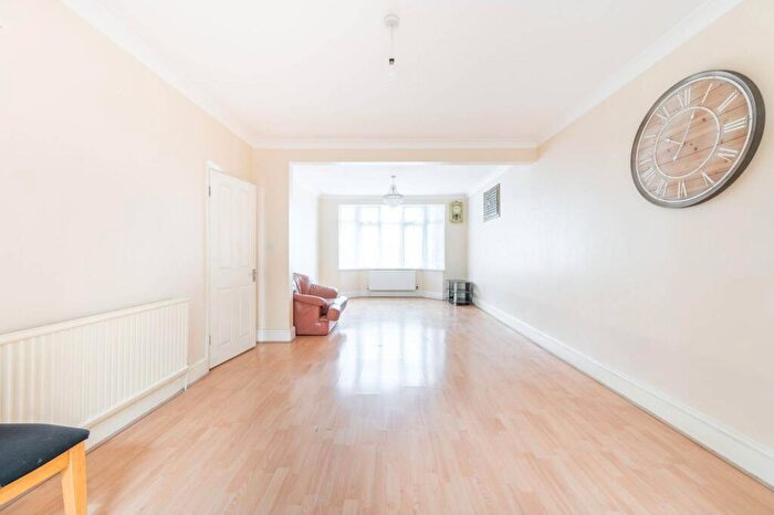 4 Bedroom Semi-Detached House To Rent In Norton Road, Wembley, HA0