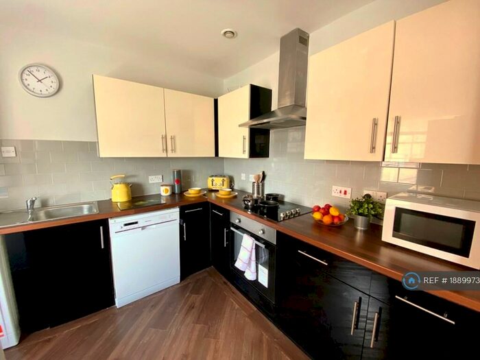 6 Bedroom Flat To Rent In City Centre, Liverpool, L3