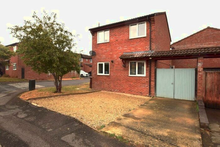 2 Bedroom Semi-Detached House To Rent In Welland Croft, Bicester, Oxfordshire, OX26