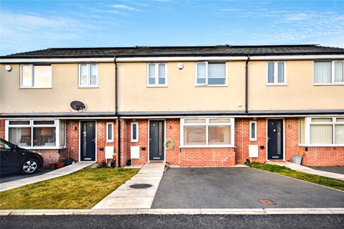 3 Bedroom Town House To Rent In Scott Chase, Wortley, Leeds, LS12