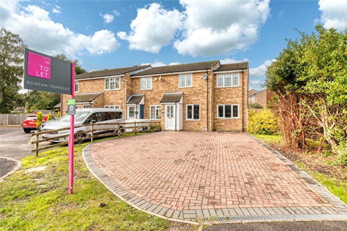 4 Bedroom End Of Terrace House To Rent In Crofton Close, Forest Park, Bracknell, Berkshire, RG12