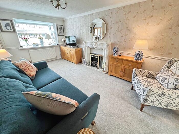 2 Bedroom Semi-Detached House For Sale In Hypatia Street, Bolton, BL2