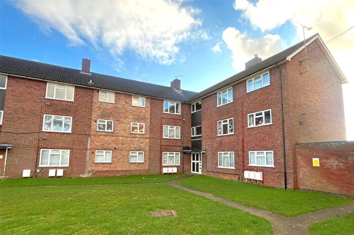 1 Bedroom Flat For Sale In Kings Road, Basingstoke, Hampshire, RG22