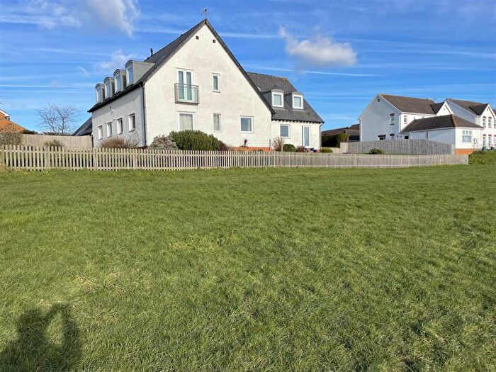 2 Bedroom Flat To Rent In Westward Rise, Barry, CF62