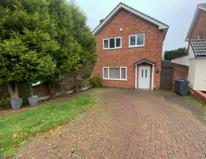 3 Bedroom House To Rent In Harcourt Drive, Sutton Coldfield, B74