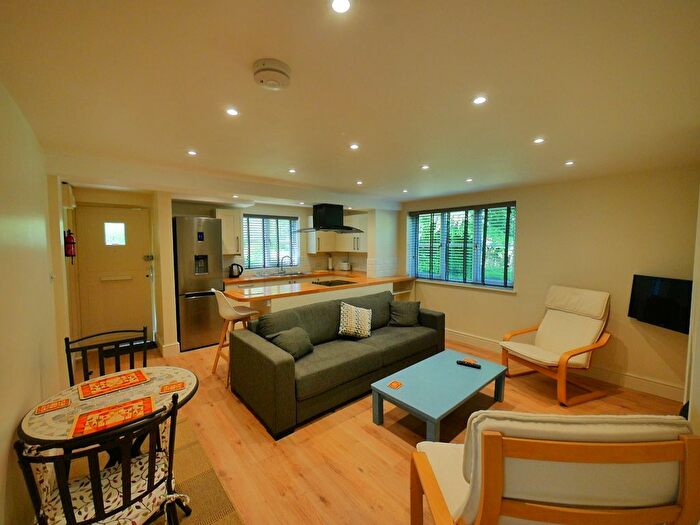 1 Bedroom Terraced House To Rent In London Road, Cirencester, GL7