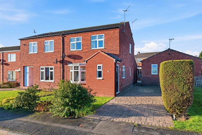 3 Bedroom Semi Detached House For Sale In Shirley Close, Holmehall, Chesterfield, S40