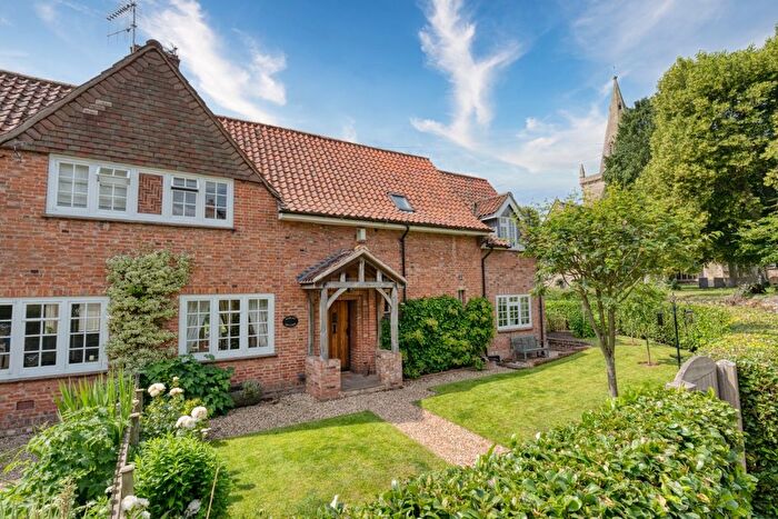 3 Bedroom Cottage For Sale In Burton Lane, Whatton, NG13