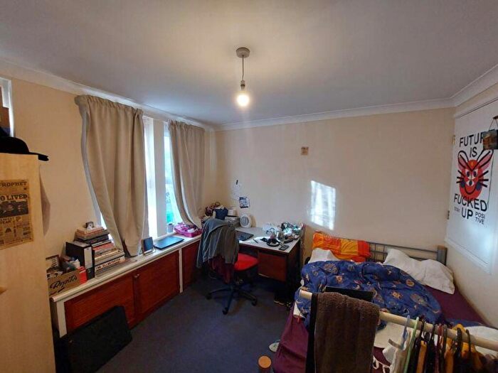 4 Bedroom House To Rent In Warwick Street, Nottingham, NG7