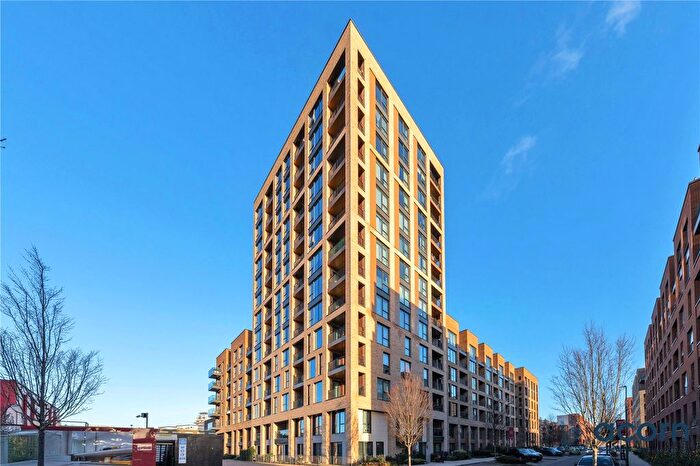 1 Bedroom Flat For Sale In Holborough House, Lismore Boulevard, Colindale, NW9