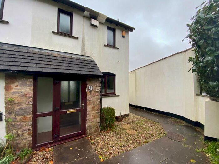 2 Bedroom End Of Terrace House To Rent In Summerhayes, Dawlish, Devon, EX7