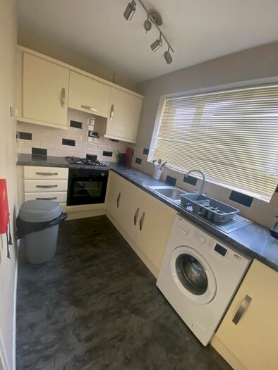 1 Bedroom Flat To Rent In Jardine Crescent, Coventry, West Midlands, CV4