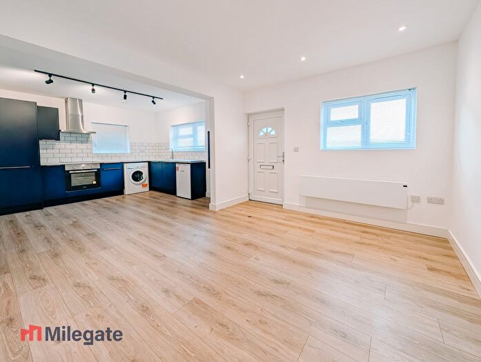 1 Bedroom Flat To Rent In Stafford Road, Wallington, SM6