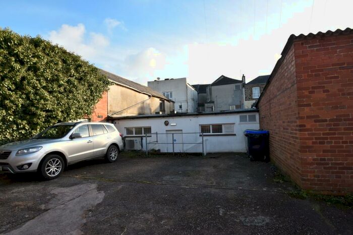 Garage / Parking To Rent In Fore Street, Tiverton, Devon, EX16