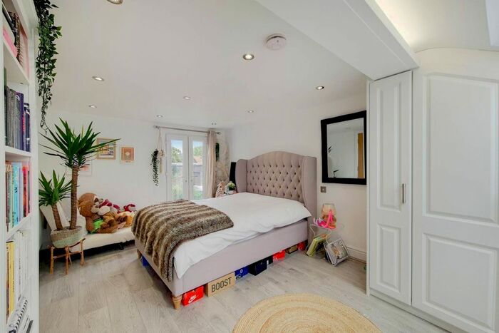 5 Bedroom Property To Rent In Dacre Road, Plaistow, London, E13